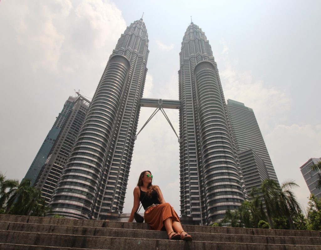 The best of Kuala Lumpur City Tour with the 'Withlocals' app. Here are the famous Petronas twin towers! A must see when in KL- read the rest of my post here!
