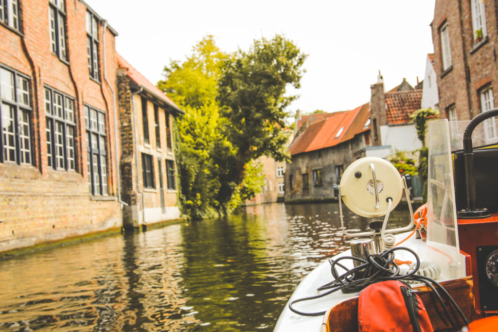 bruges canal boat tour