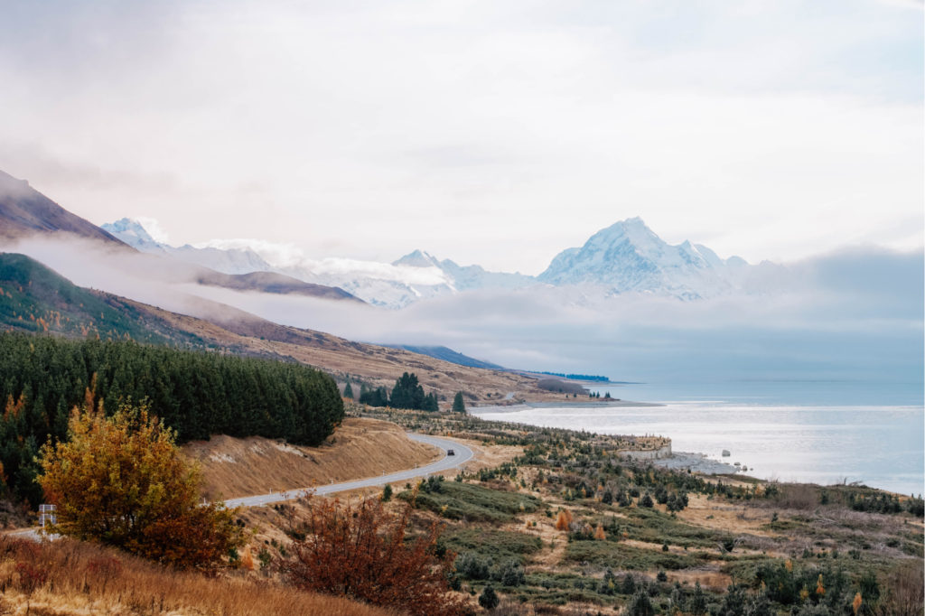 Christchurch to Queenstown road trip. View of Mount Cook